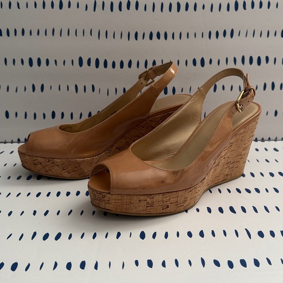 Stuart Weitzman Jean Slingback Wedge Sandals in Nude Patent Leather - Picture 5 of 11